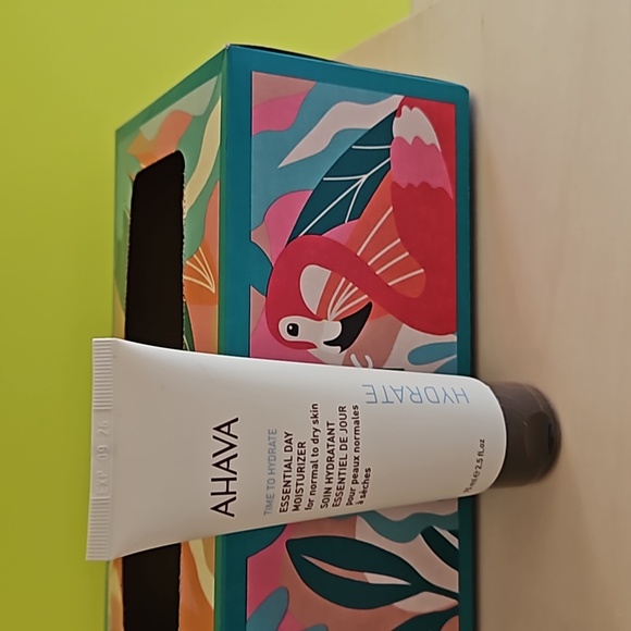 NWT Ahava Essential Day Moisturizer 75ml 2.5floz full size - Picture 2 of 8